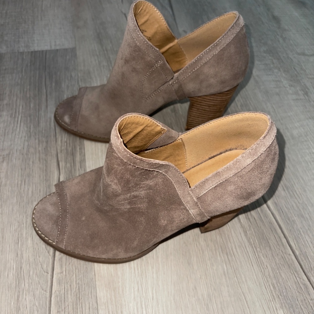 Lucky Brand Tan Open Toe Bootie Heels / Shoes Size 8.5 - Picture 3 of 6